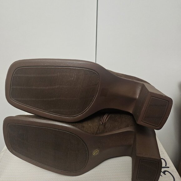 Brown Suede Heeled Square Toe Ankle Boots 7.5 - Picture 7 of 7